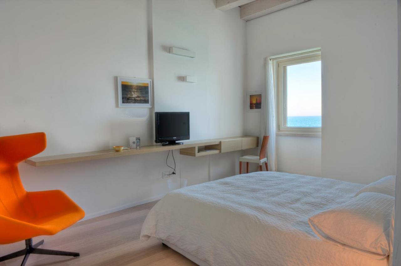 Moma Suites Private Beach Molfetta Chambre photo